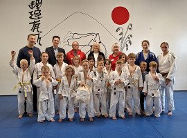 Scheckübergabe mit der Christel-Schnieders-Stiftung am 19.05.2026 beim Judo-Club JJJC Yamanashi