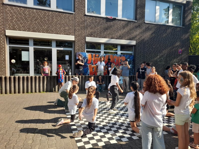 Kinder aus drei Schulen gaben eindrucksvolle Hip-Hop-Vorstellung im Jugendzentrum Glashütte