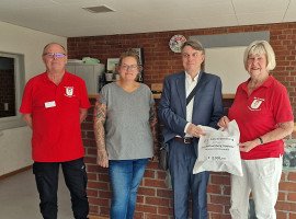 Scheckübergabe mit Herrn Johannes (ETL-Group) in der inkl. OT Ohmstraße